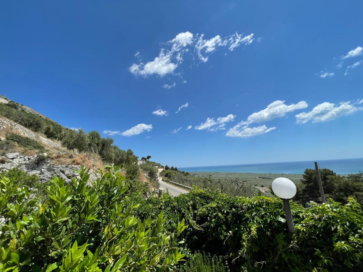 Villetta - Qui Dove Il Mare Luccica - Affitti Brevi Italia Monte SantʼAngelo Exteriör bild