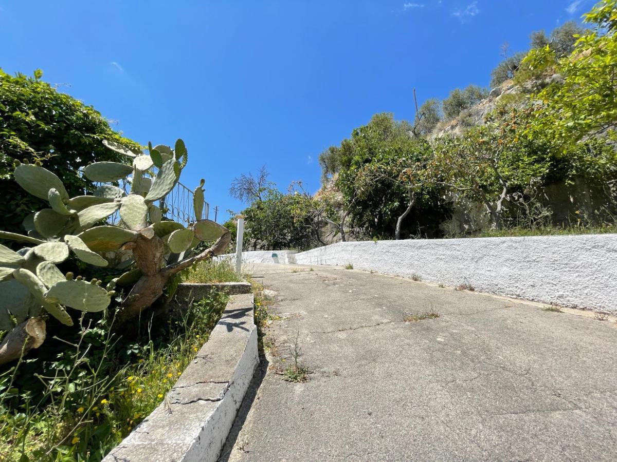 Villetta - Qui Dove Il Mare Luccica - Affitti Brevi Italia Monte SantʼAngelo Exteriör bild