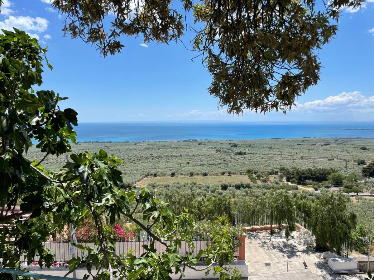 Villetta - Qui Dove Il Mare Luccica - Affitti Brevi Italia Monte SantʼAngelo Exteriör bild