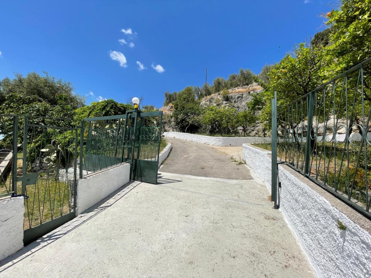 Villetta - Qui Dove Il Mare Luccica - Affitti Brevi Italia Monte SantʼAngelo Exteriör bild