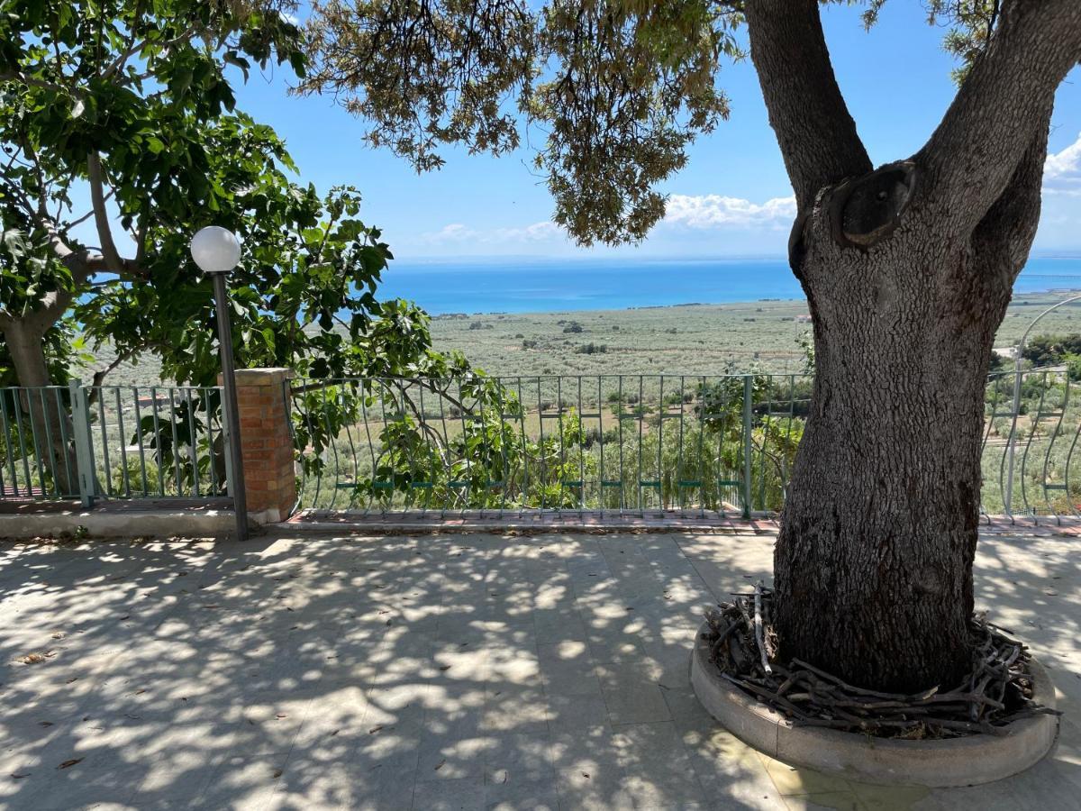 Villetta - Qui Dove Il Mare Luccica - Affitti Brevi Italia Monte SantʼAngelo Exteriör bild