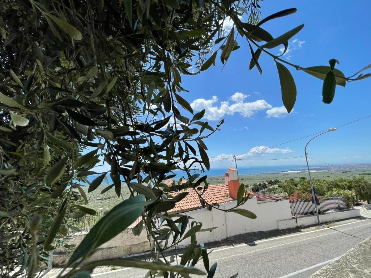 Villetta - Qui Dove Il Mare Luccica - Affitti Brevi Italia Monte SantʼAngelo Exteriör bild